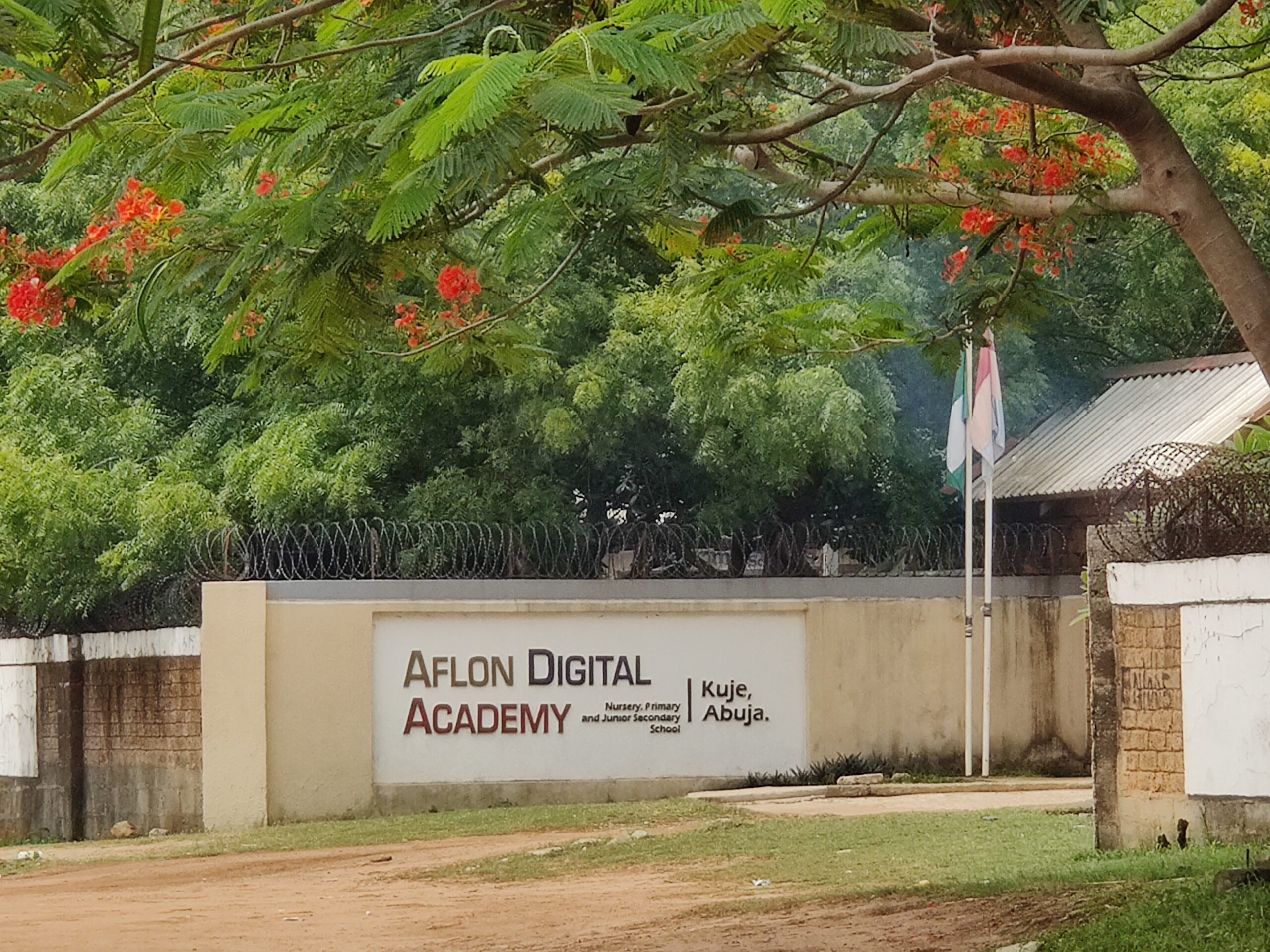 Aflon Entry Gate -Slider